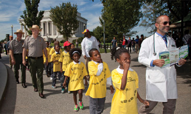 Pediatrician Robert Zarr on a prescriptive walk with children from Washington, D.C. Pediatrician Robert Zarr on a prescriptive walk with children from Washington, D.C.