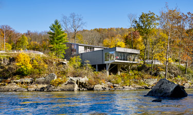 The location of the visitor’s center close to the Youghiogheny River means that it is particularly important to manage stormwater flow from the building’s roof. The location of the visitor’s center close to the Youghiogheny River means that it is particularly important to manage stormwater flow from the building’s roof.