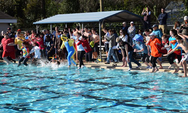 Chilly winter temps are no match for the dozens of Auburn, Alabama, residents who for the past four years have steeled themselves for a cold shock before participating in the annual Polar Plunge. Chilly winter temps are no match for the dozens of Auburn, Alabama, residents who for the past four years have steeled themselves for a cold shock before participating in the annual Polar Plunge.